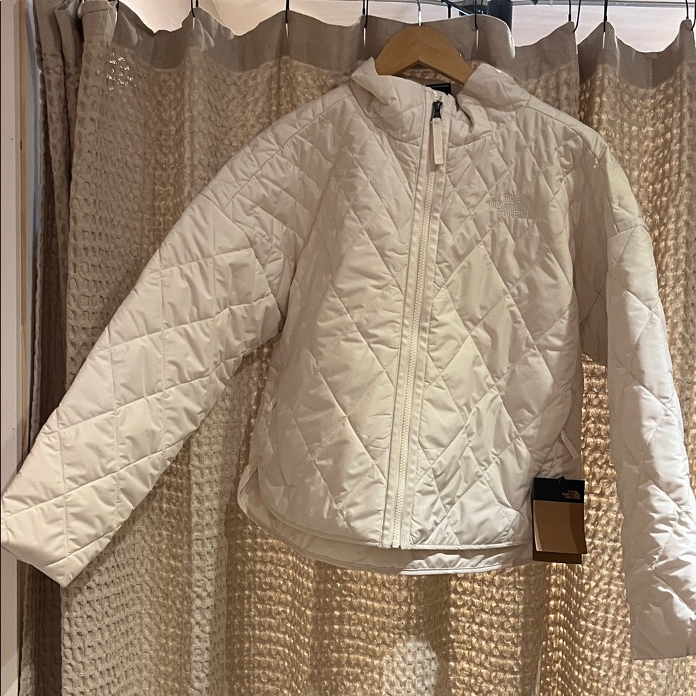 The North Face Women's Diamond Peak Quilted White Puffer Jacket